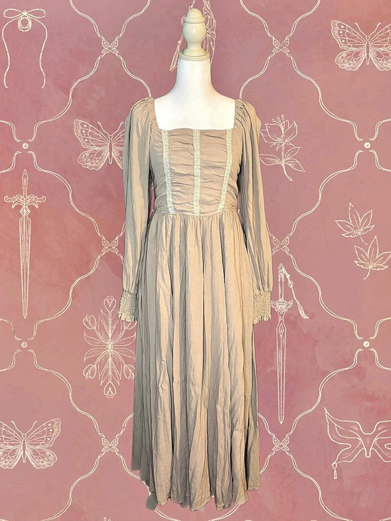 In Bloom Dresses & Skirts - Renaissance Dreams Lace Dress